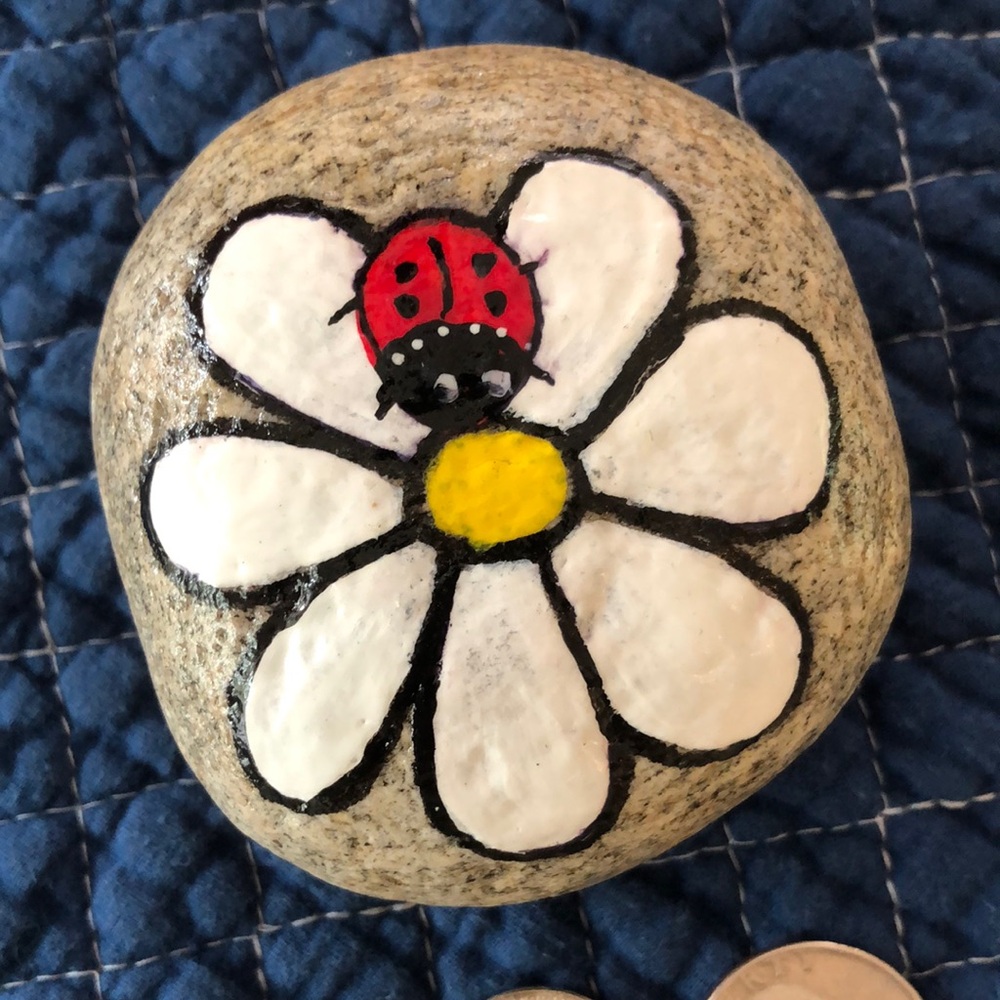 HAND PAINTED LADYBUG DAISY ROCK - Picture 3 of 7